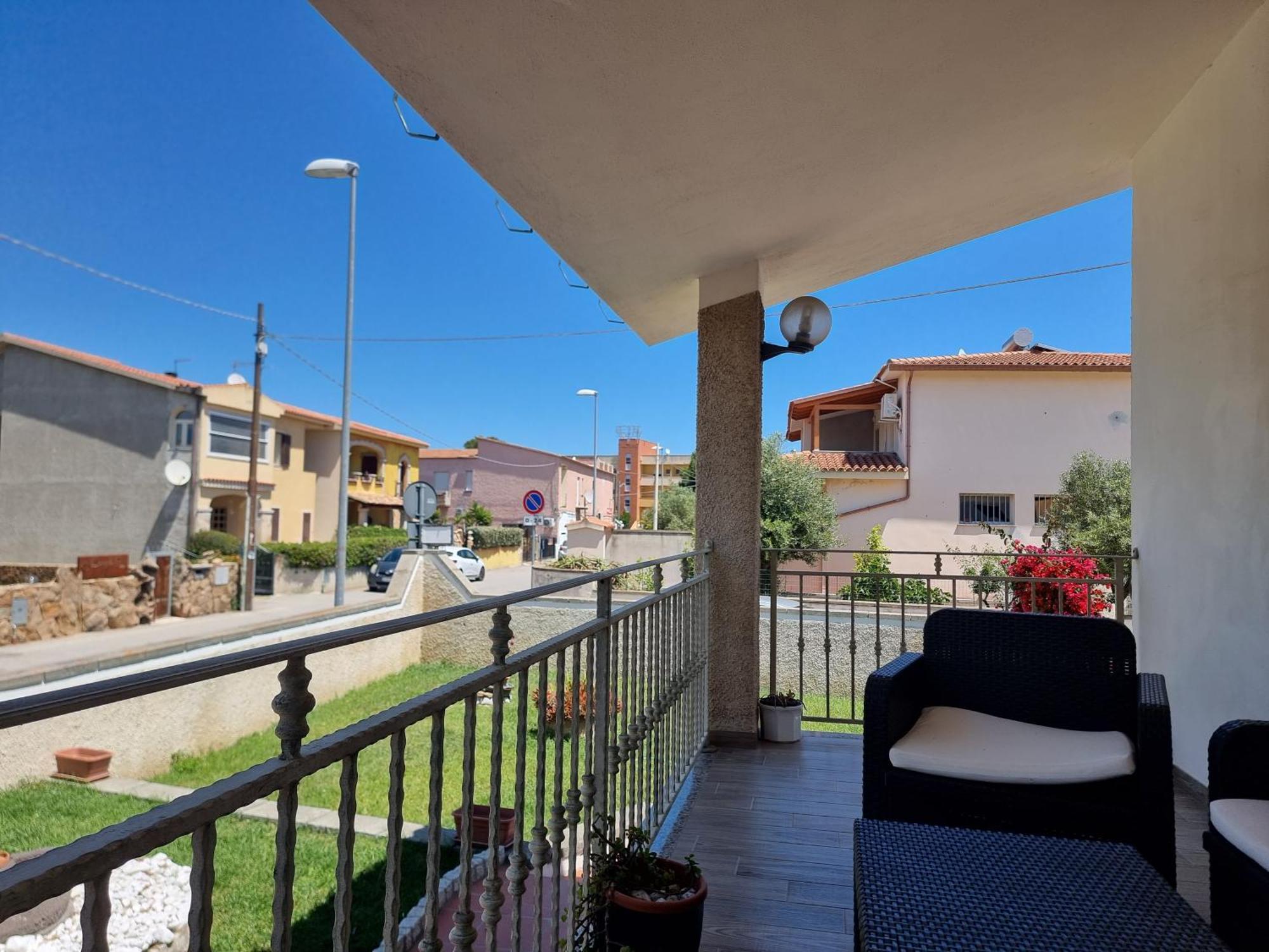 Appartamento Via Oristano บูโดนี ภายนอก รูปภาพ