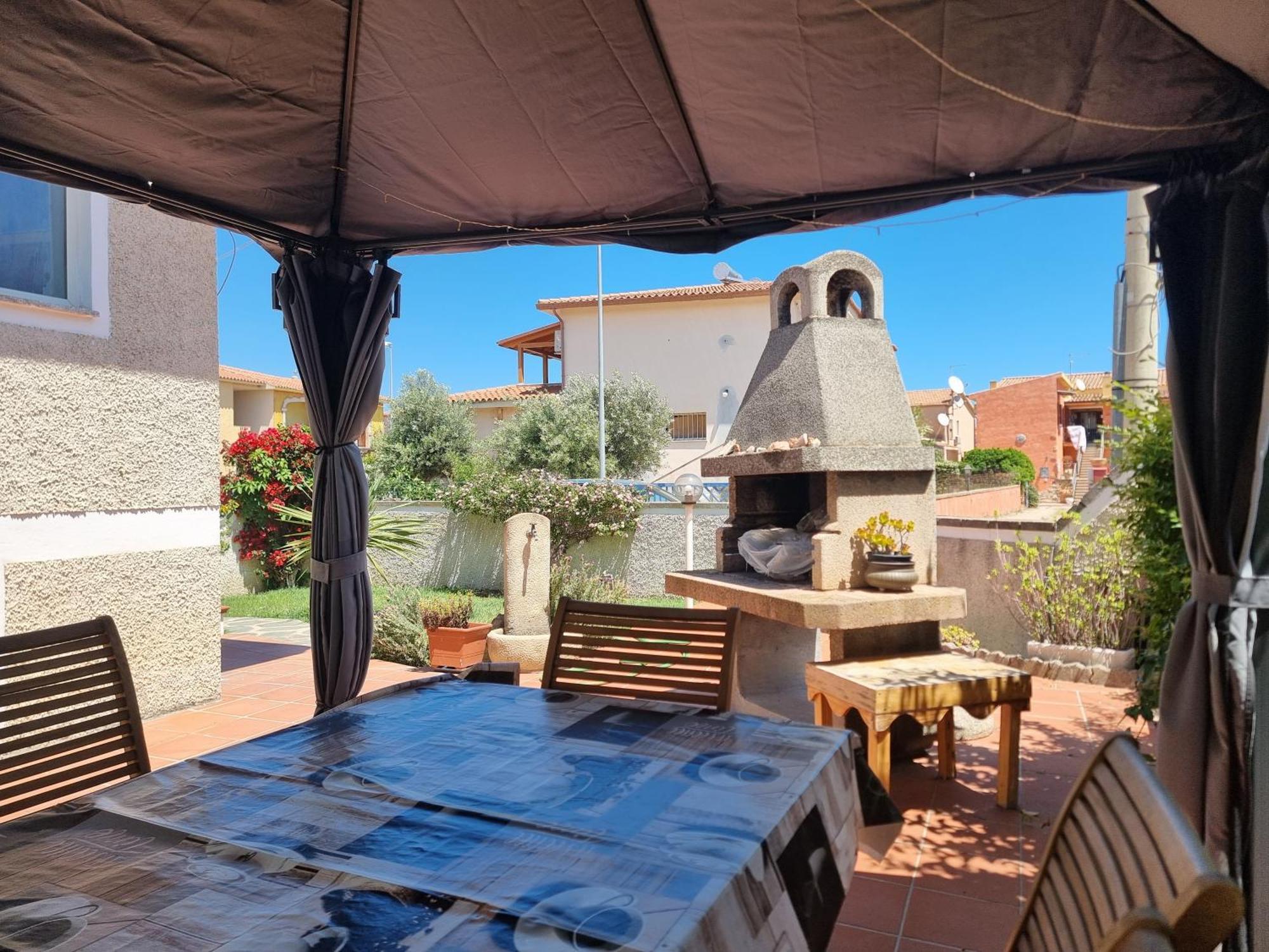 Appartamento Via Oristano บูโดนี ภายนอก รูปภาพ